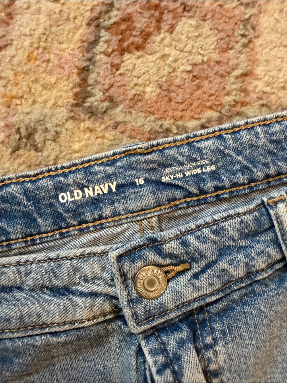 Old Navy Straight-Leg Jeans with Daisy Embroidery - Picture 3 of 5